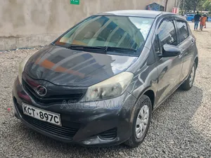 Toyota Vitz 2013 Gray