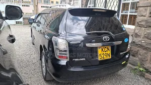 Toyota Corolla Fielder 2011 Black
