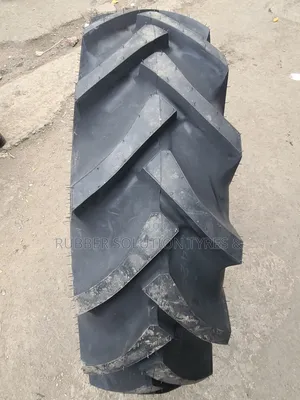 12.4-24 BKT Tyres Tr-135 Tractor Lug Made in India