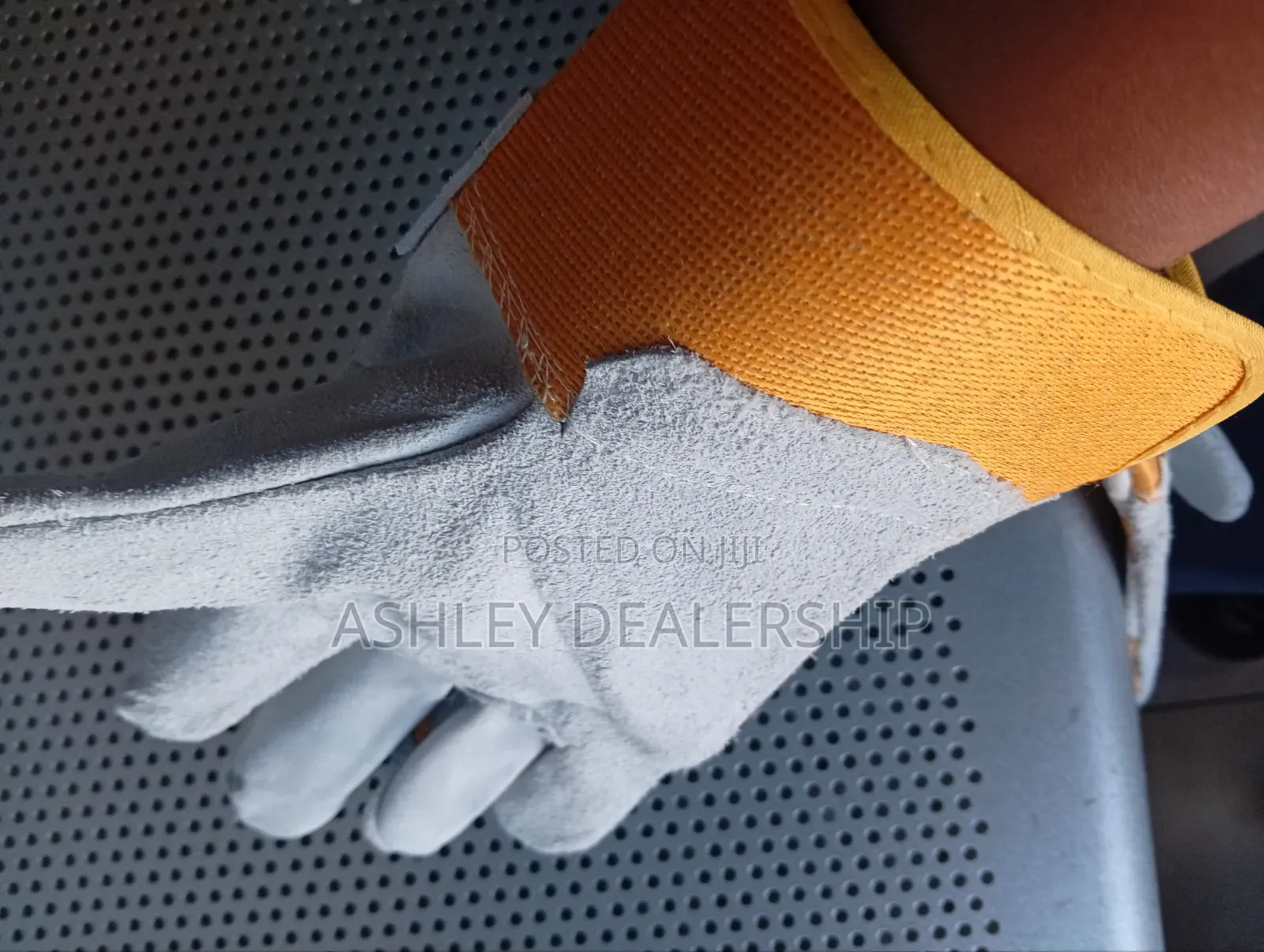 Split Leather Gloves