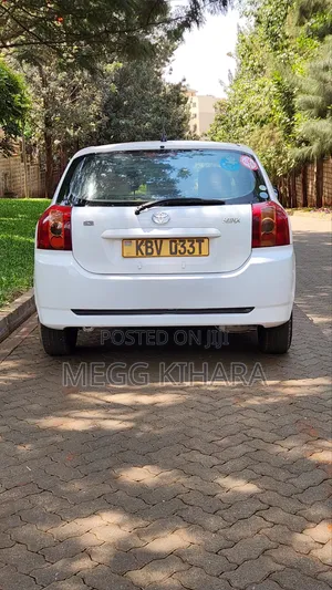 Toyota Corolla RunX 2006 White