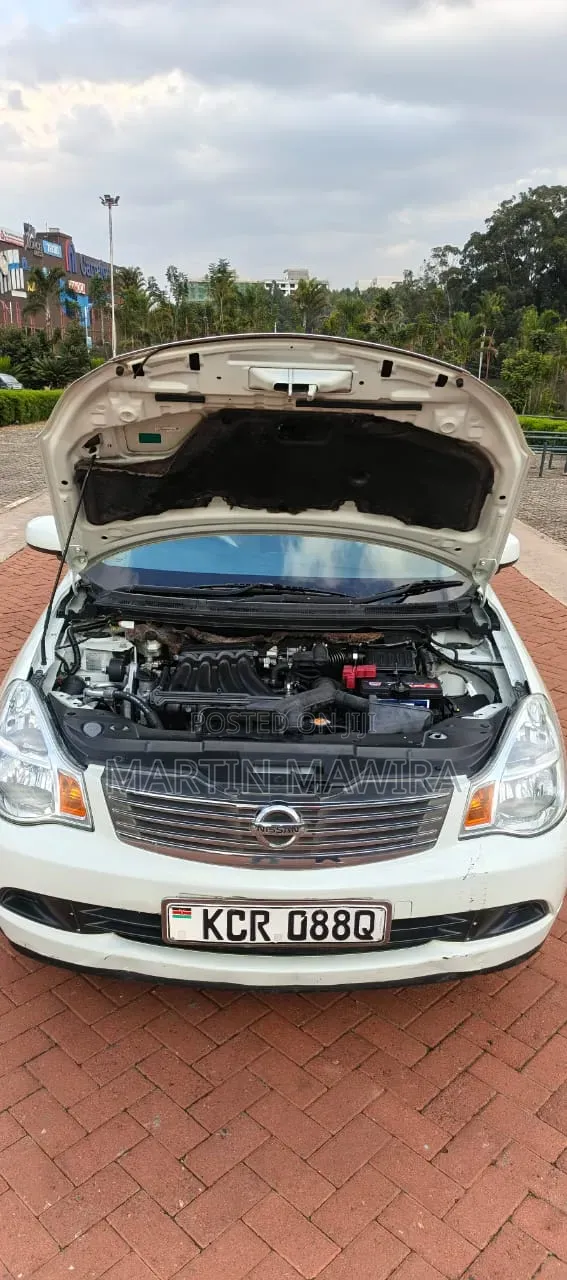 Nissan Bluebird 2012 White