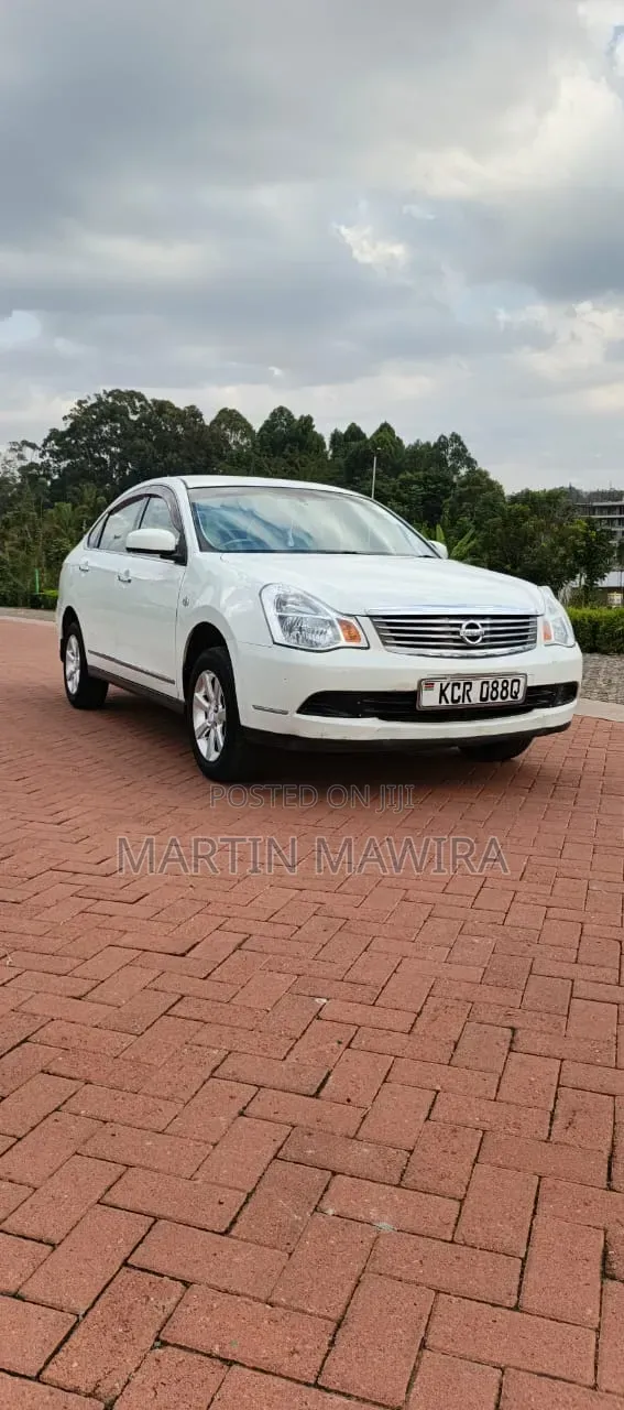 Nissan Bluebird 2012 White