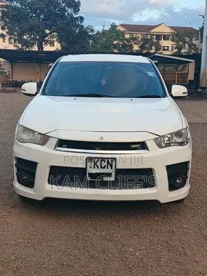 Mitsubishi Outlander 2011 White