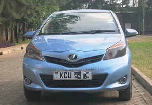Toyota Vitz 2012 Blue