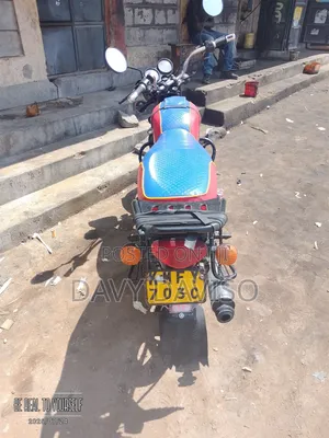 Bajaj Boxer 100 2021 Red