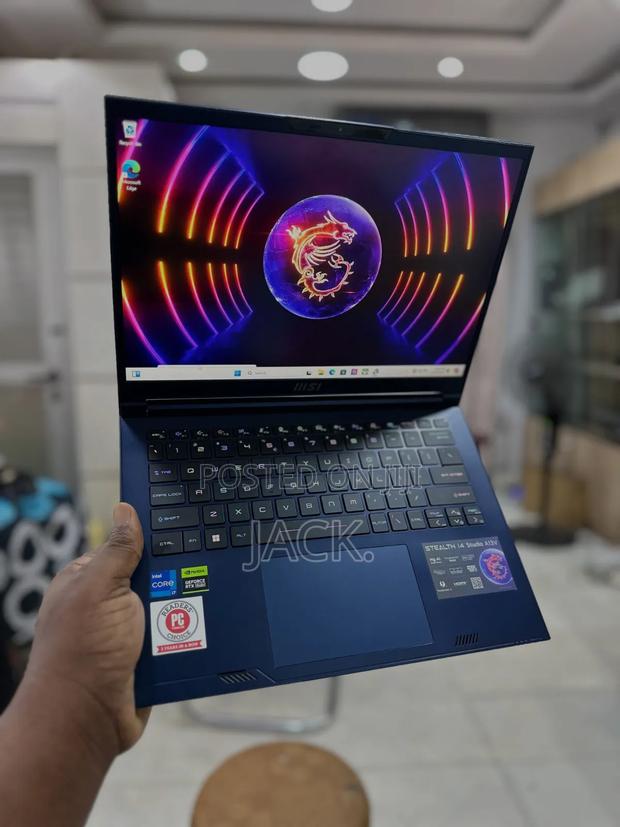 Laptop MSI Stealth 14 Studio A13VF 16GB Intel Core i7 SSD 1T - thumbnail 2