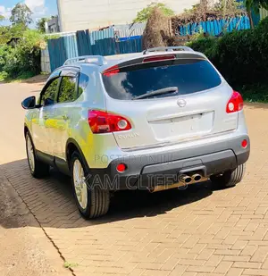 Nissan Dualis 2012 Silver