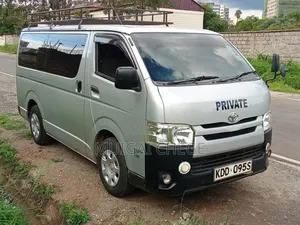 Toyota HiAce 2014 Silver