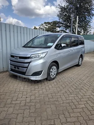 Toyota Noah 2.0 FWD (8 Seater) 2020 Silver