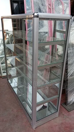 Modern Glass Showcase Counter – Secure Attractive