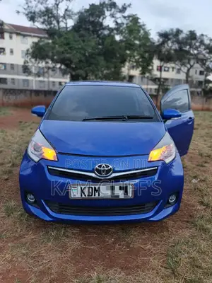 Toyota Ractis 2016 Blue