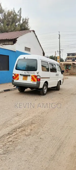 Nissan Vanette 2014 White