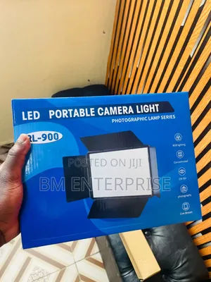 Brand New RL900 Photography Light Kit With Tripod