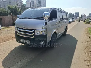 Toyota HiAce 2009 Silver