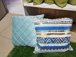 Luxury Knitted Cushion Covers for Home and Office Use