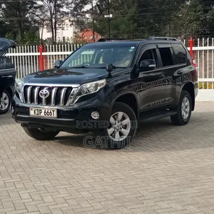 Toyota Land Cruiser Prado 2017 Black