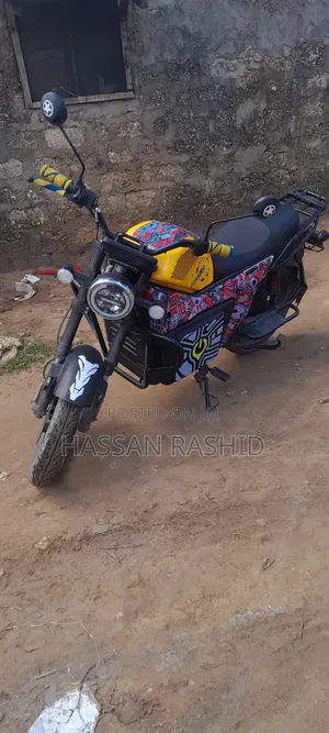 H Power 125 2025 Black