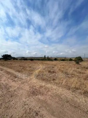Quick Sale – 1⁄4 Acre Land for Sale | Kinaine, Athi River