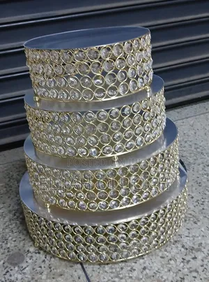 4pcs Iron Top With Crystals Cake Stand *Sizes: 25/30/35/40cm
