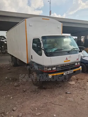 Mitsubishi FH 215 Truck 2007 White