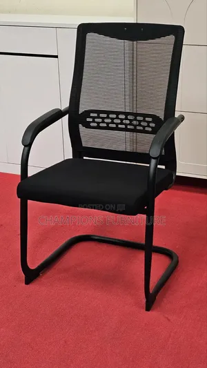 Black Mesh Visitor's Chair