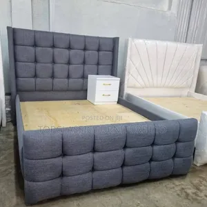 5x6 Gray Chester Bed 