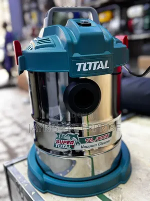 Total 12l Vacuum Cleaner