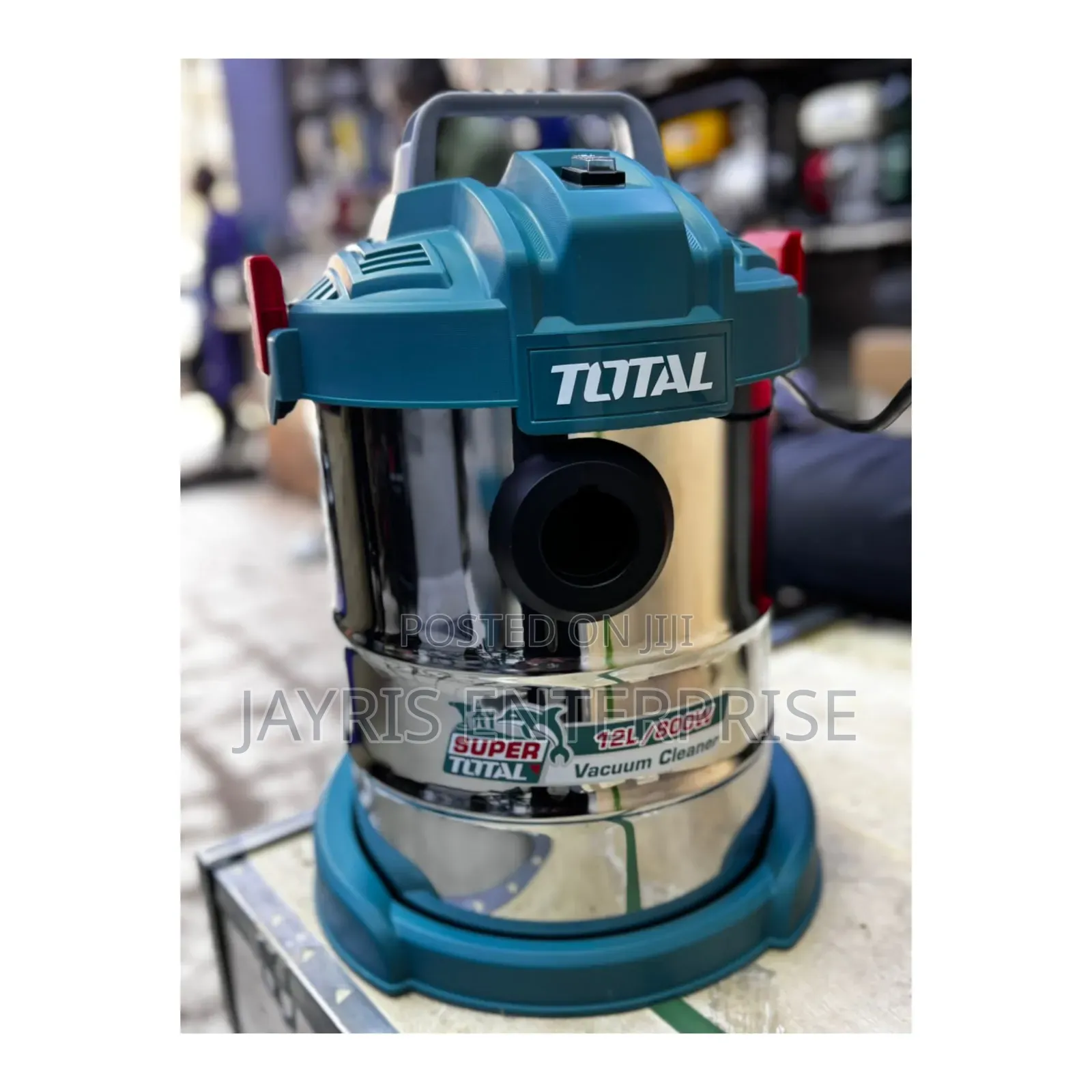Total 12l Vacuum Cleaner