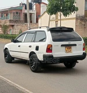 Toyota Corolla 2002 White