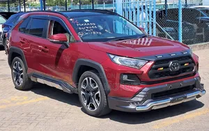 Toyota RAV4 2019 Red