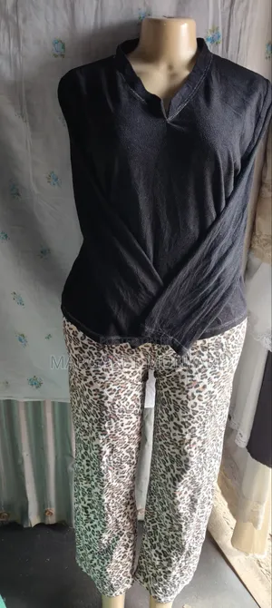 Fleeze Black and Pink Pajamas for Ladies