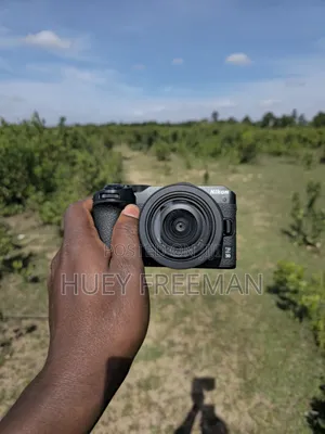 Nikon Z30 + 16-50mm Kit Lens + Viltrox 56mm F/1.7 Lens