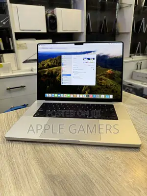 Laptop Apple MacBook Pro 2023 M3 Pro 18GB Apple M3 Pro SSD 512GB