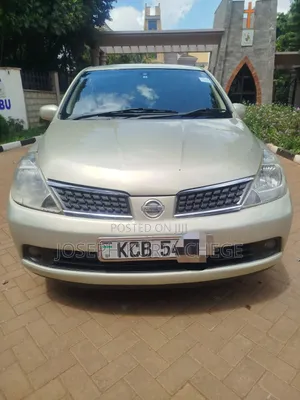 Nissan Tiida 2008 Gold