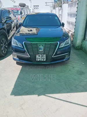 Toyota Crown 2014 Blue