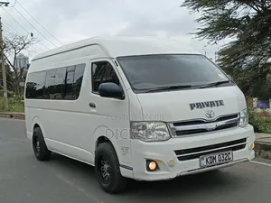 Toyota HiAce 2015 White
