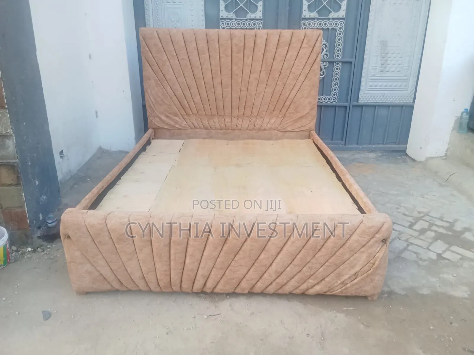 Chester Bed Used