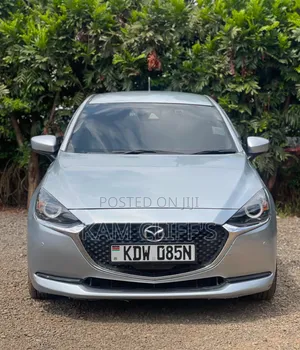 Mazda 2 2020 Silver