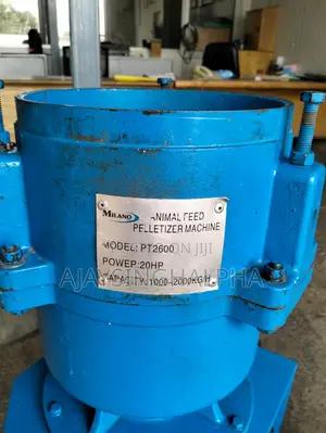 Milano Italia Animal Feed Pellet Machine With 20hp Motor