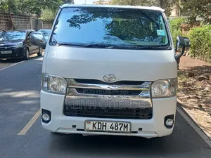 Toyota HiAce 2014 White