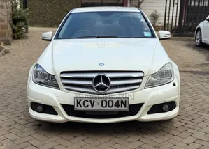 Mercedes-Benz C200 2012 White
