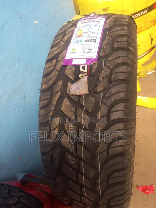 285/70r17 Roadking