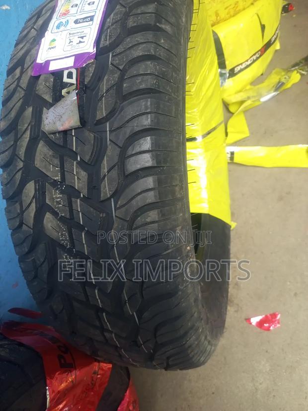 285/70r17 Roadking - thumbnail 2