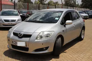 Toyota Auris 2010 Silver