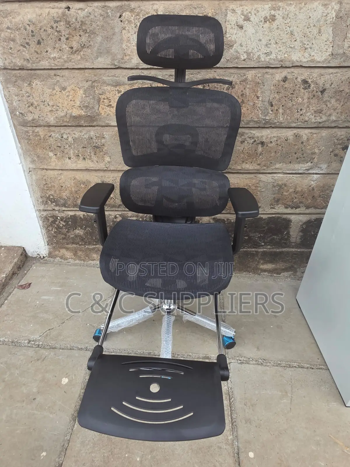 Modern Orthopedic Full Mesh Chair.