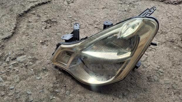 Nissan Bluebird/Sylphy Headlight - thumbnail 3
