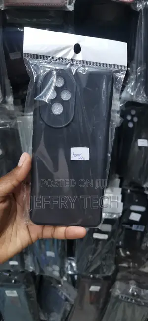Generic Honor 200 Pro Phone Case in Matte Black.