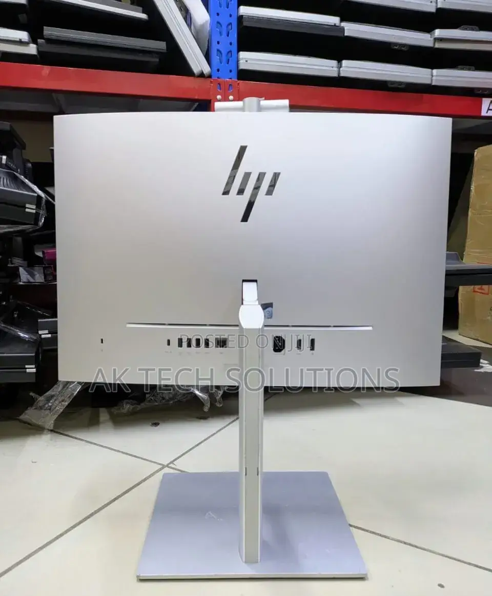 Desktop Computer HP EliteOne 840 G9 8GB Intel Core i5 SSD 256GB