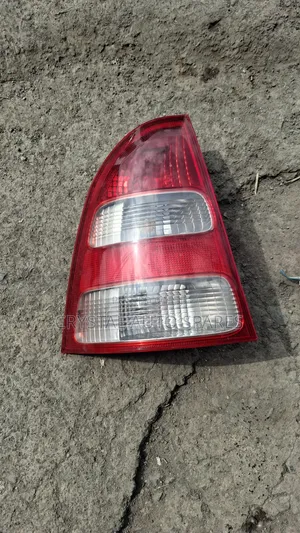 Toyota Fielder 2002-2004 Taillight